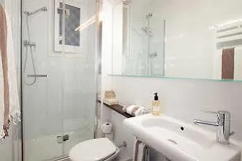 Nextdoor Miro Apartment *