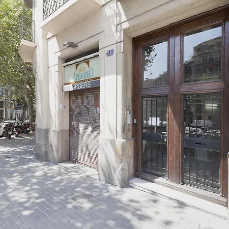 Nextdoor Miro * Barcelona