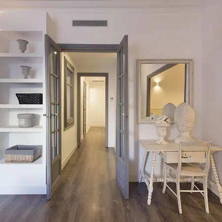 Apartment Nextdoor Miro Barcelona